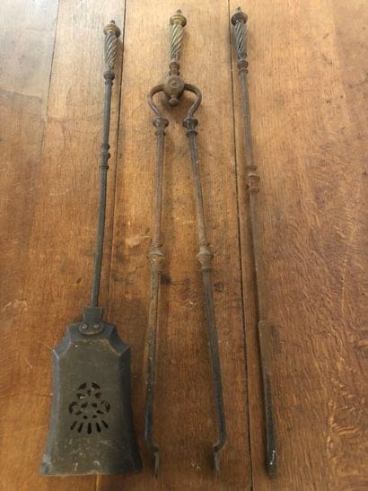Set of bronze and wrought-iron shovel, tongs...