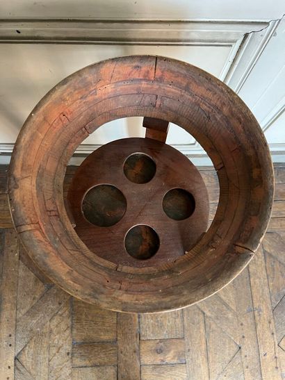 Barber in mahogany and mahogany veneer, 19th...