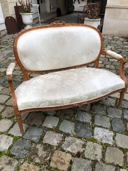 Louis XVI style bench seat in carved natural...