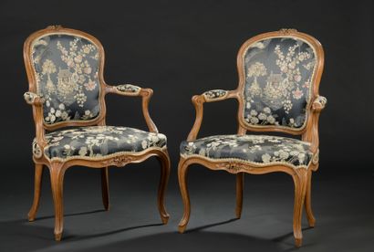 Pair of cabriolet armchairs in natural wood,...