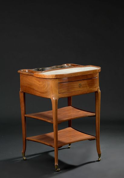 Mahogany and mahogany veneer refreshment...