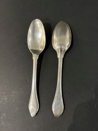 PARIS, 1712-1713
Two silver coffee spoons,...
