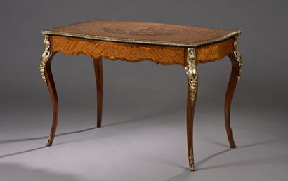 Napoleon III period veneered middle table
Decorated...