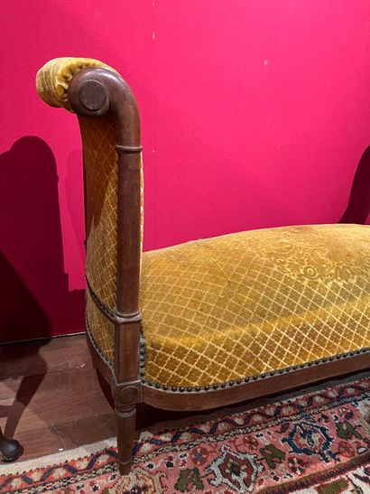 Mahogany and mahogany veneer bench, Directoire...