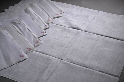 Linen damask dinner service, tablecloth and...