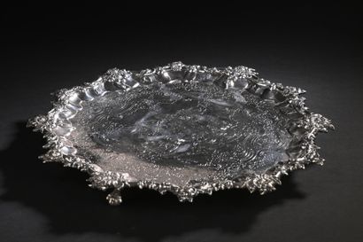LONDON 1763-1764
Chased and engraved silver...