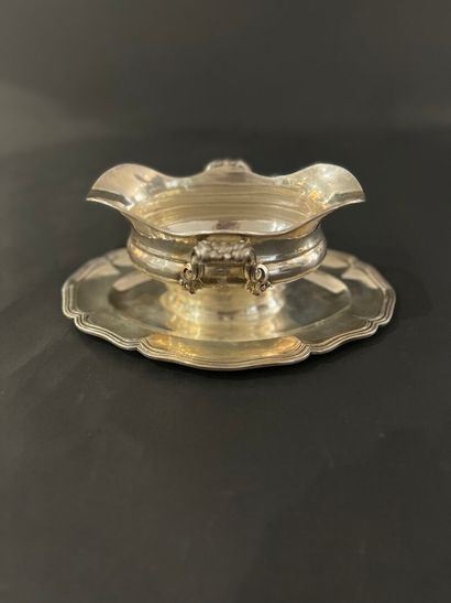 Sauce boat on tray in Minerve hallmarked...