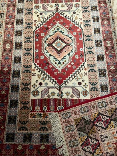 Persian RUG.
273 x 178 cm.
As is.
By appointment...