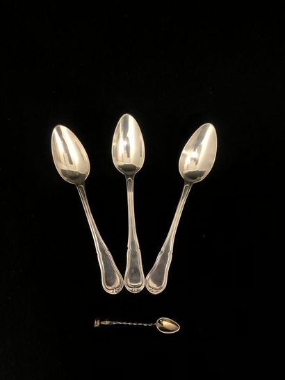 Trois CUILLERES en argent 950/°°° modèle...