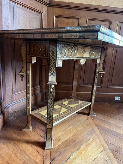 SYRIA :
Inlaid game table with mother-of-pearl...