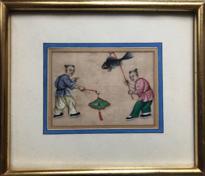 CHINE - CANTON - XIXe siècle :
Jeux d'enfants.
Papier...