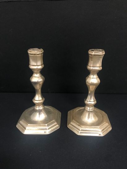 PAIR OF CANDLES in silver-plated bronze,...