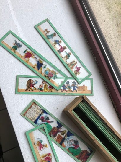 LOT DE PLAQUES en verre de lanterne magique....