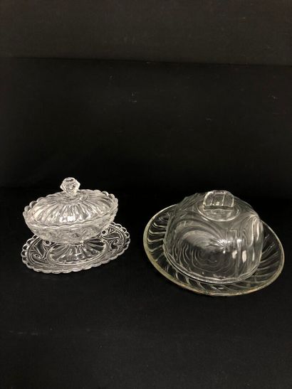 BACCARAT :
Confiturier en cristal moulé à...