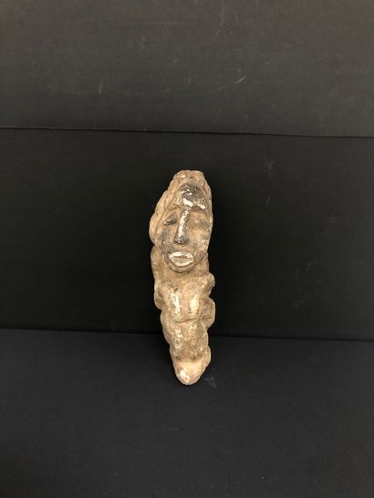 STATUETTE en pierre Kissi
Sierra Leone. 
H...