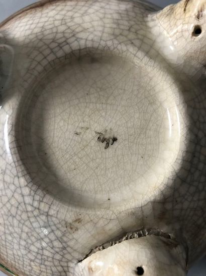 SATSUMA, 
Grand vase et brûle parfum. 
H....