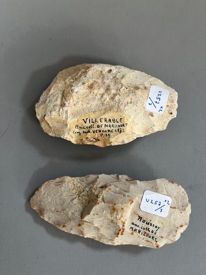 DEUX SILEX TAILLEES 
Préhistoire. 
L : 13...