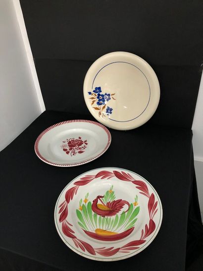 LOT of three dishes including:
- DIGOIN -...