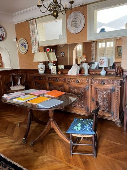 ENFILADE in molded and carved wood, opening...