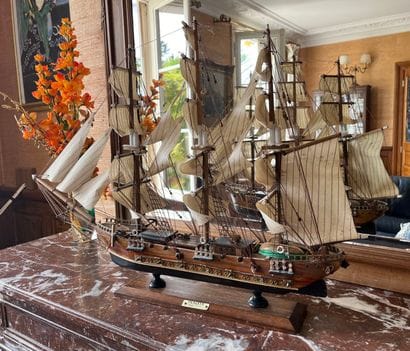 MAQUETTE of a three-masted sailing ship,...