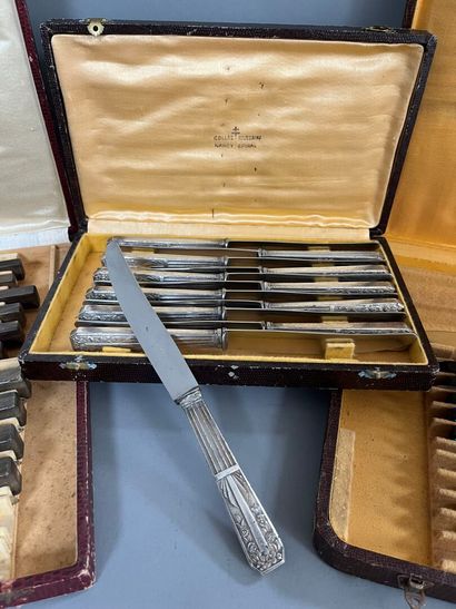 LOT of three menagère parts:
- Manufacture...
