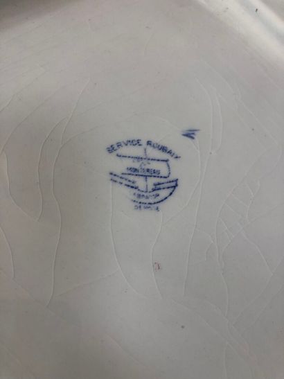 LOT of two PLATES BENEATH:
- 1 square decorated...