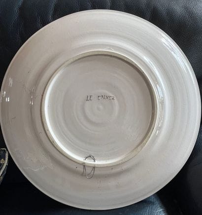 ITALY (?) :
Earthenware dish decorated with...