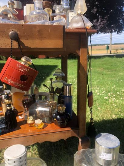 IMPORTANT LOT de flacons de parfum, miniatures,...