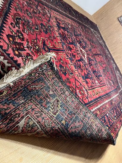 Persian RUG.
125 x 200 cm (approx.).
As is.
By...