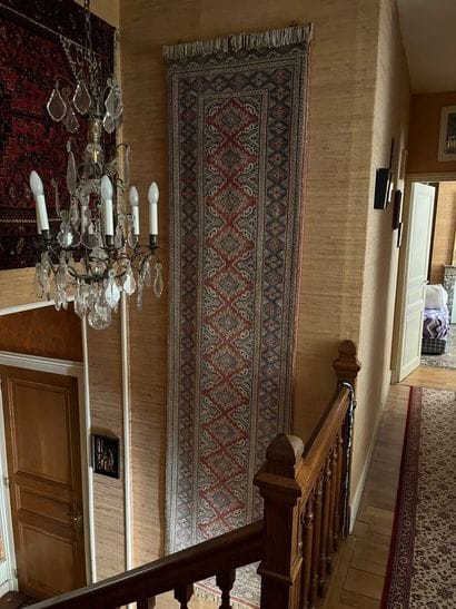 LONG Persian carpet.
81 x 324 cm.
As is.
By...