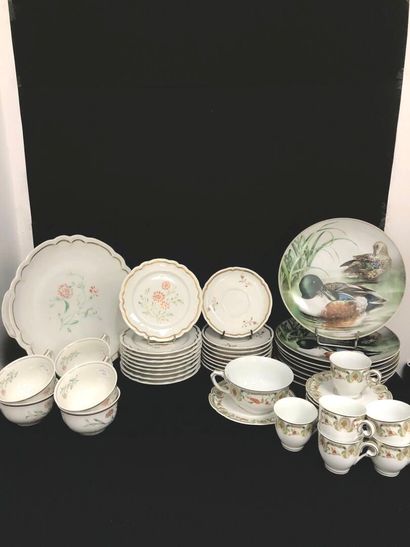 LOT of porcelain service including: 
-HAVILAND...