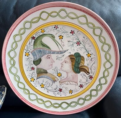 ITALY (?) :
Earthenware dish decorated with...
