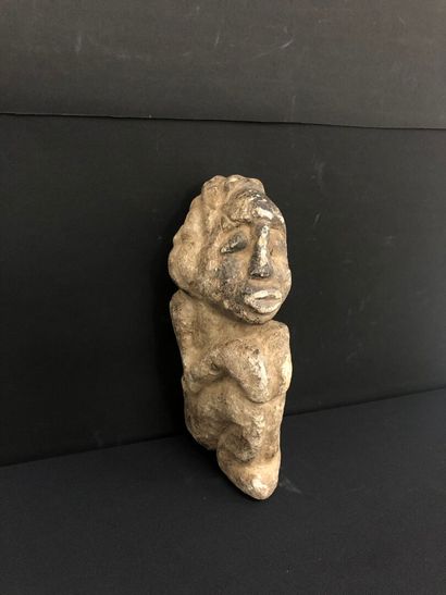 STATUETTE en pierre Kissi
Sierra Leone. 
H...