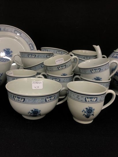 HAVILAND : 
Coffee and tea service set including...