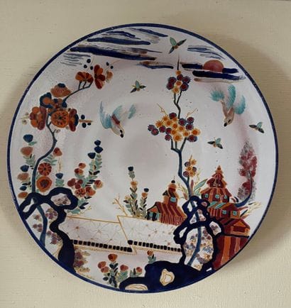 In the taste of China:
Earthenware plate...