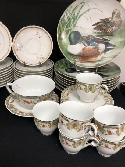 LOT of porcelain service including: 
-HAVILAND...