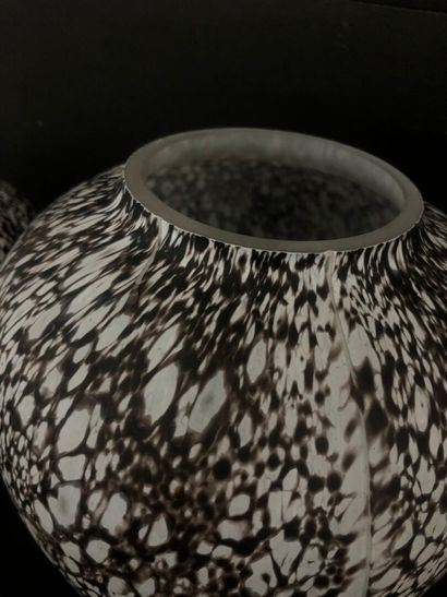 Suite of two blown glass VASES with speckled...