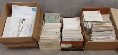 Four boxes of modern mail from France