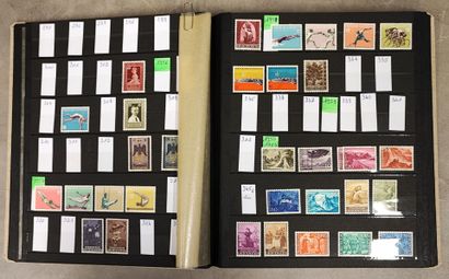 Lichtenstein stamp collection in two albums
mint...