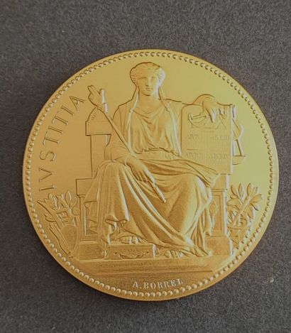 A vermeil medal
Chambre Nationale des Huissiers...