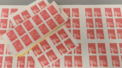 Set of 662 permanent adhesive stamps
Face...