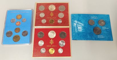 Set of 4 miscellaneous pouches - Vatican...