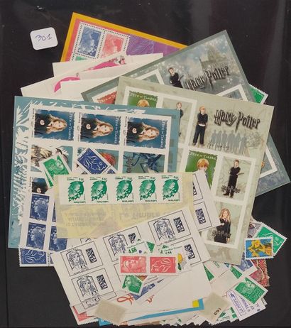 Lot of mint stamps from France for facie...