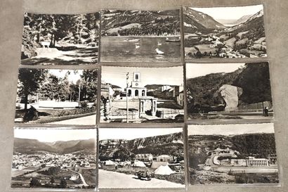 A box of around 800 semi-modern and modern...