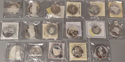 World - Lot of 17 various coins (Euro and...