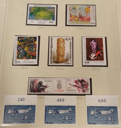 Collection of France neufs in thirteen Safe...