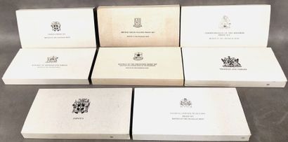 World - Set of 8 different long format BU...