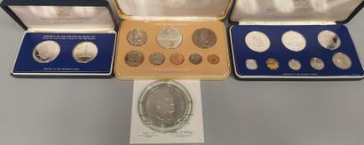 World - Set of 4 different boxes - BE - Philippines...
