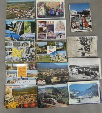 A box of around 800 semi-modern and modern...