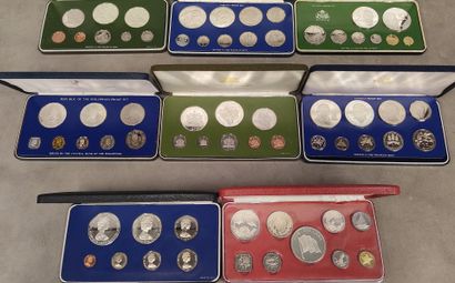 World - Set of 8 different long format BU...